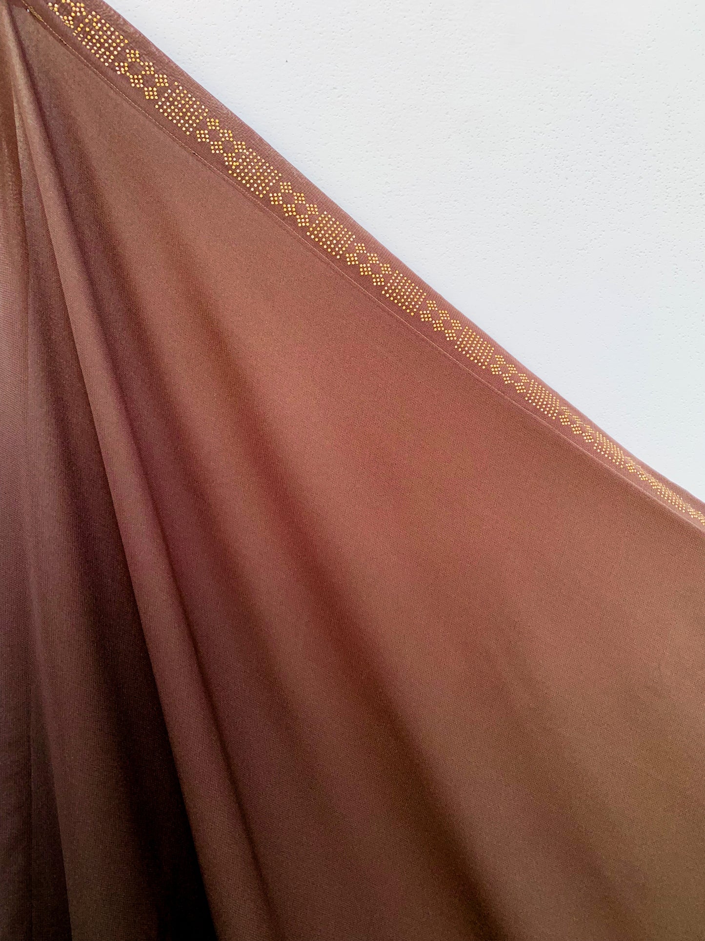 CHIFFON SHAWL EMBELLISHMENTS – LARGE SIZE UMBER BROWN