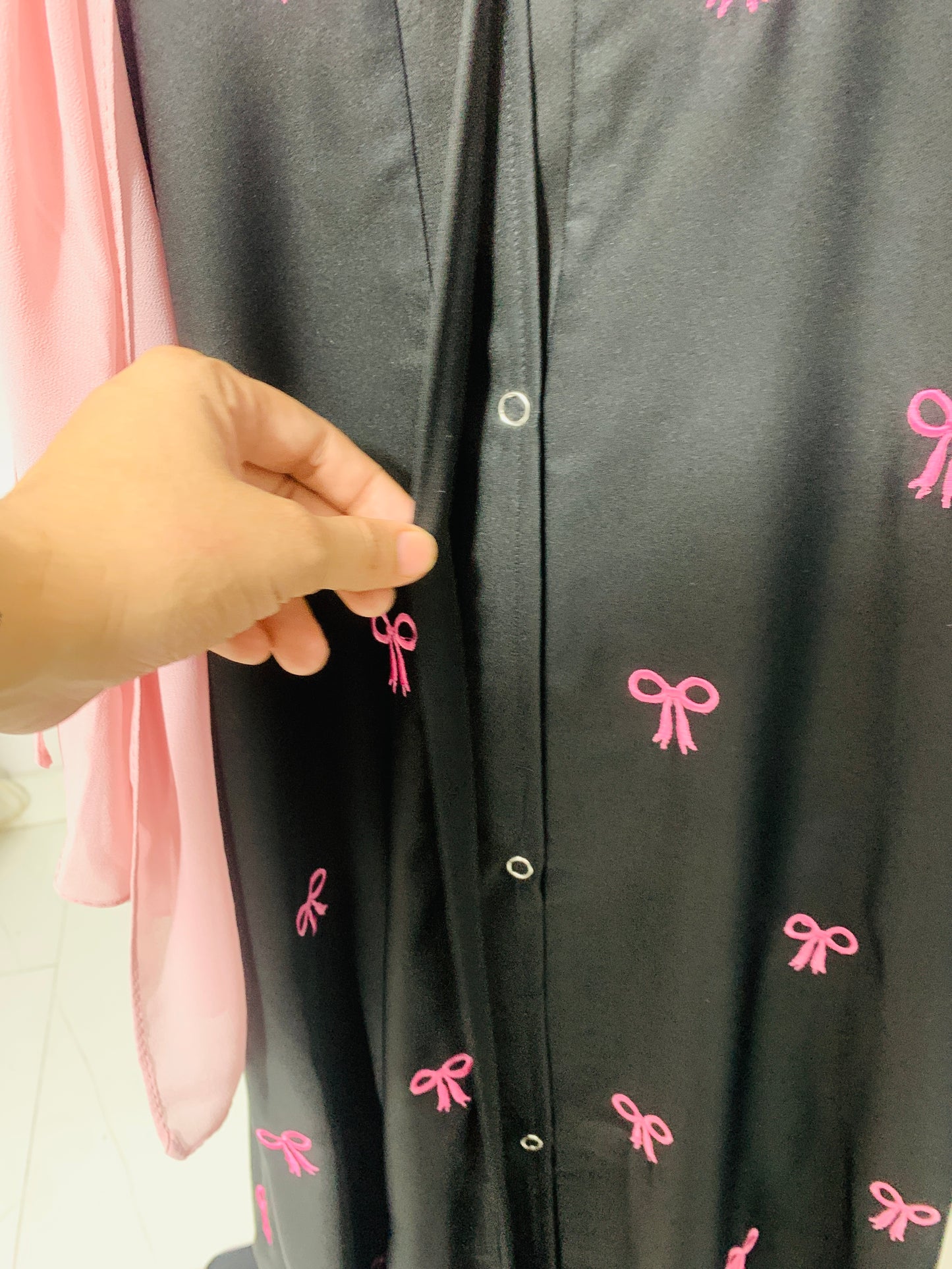 Bow Abaya – Timeless Elegance